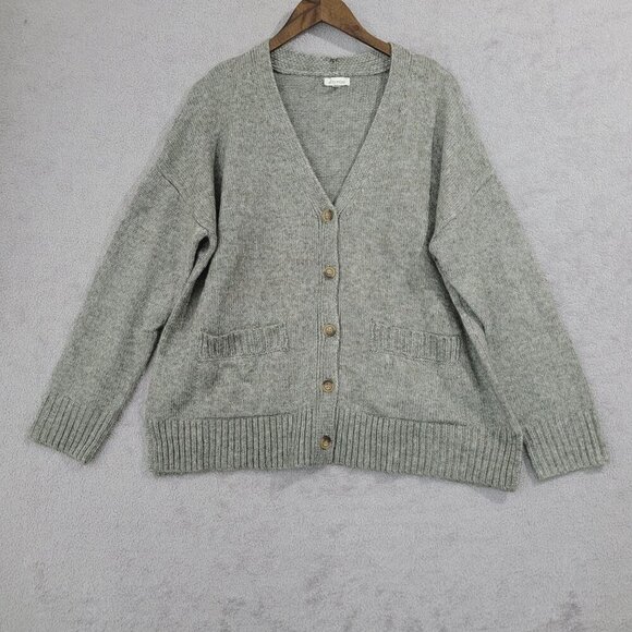 NEW Ella Moss Women's M Gray Button-Up Cardigan Relaxed Boyfriend Fit - Picture 1 of 7